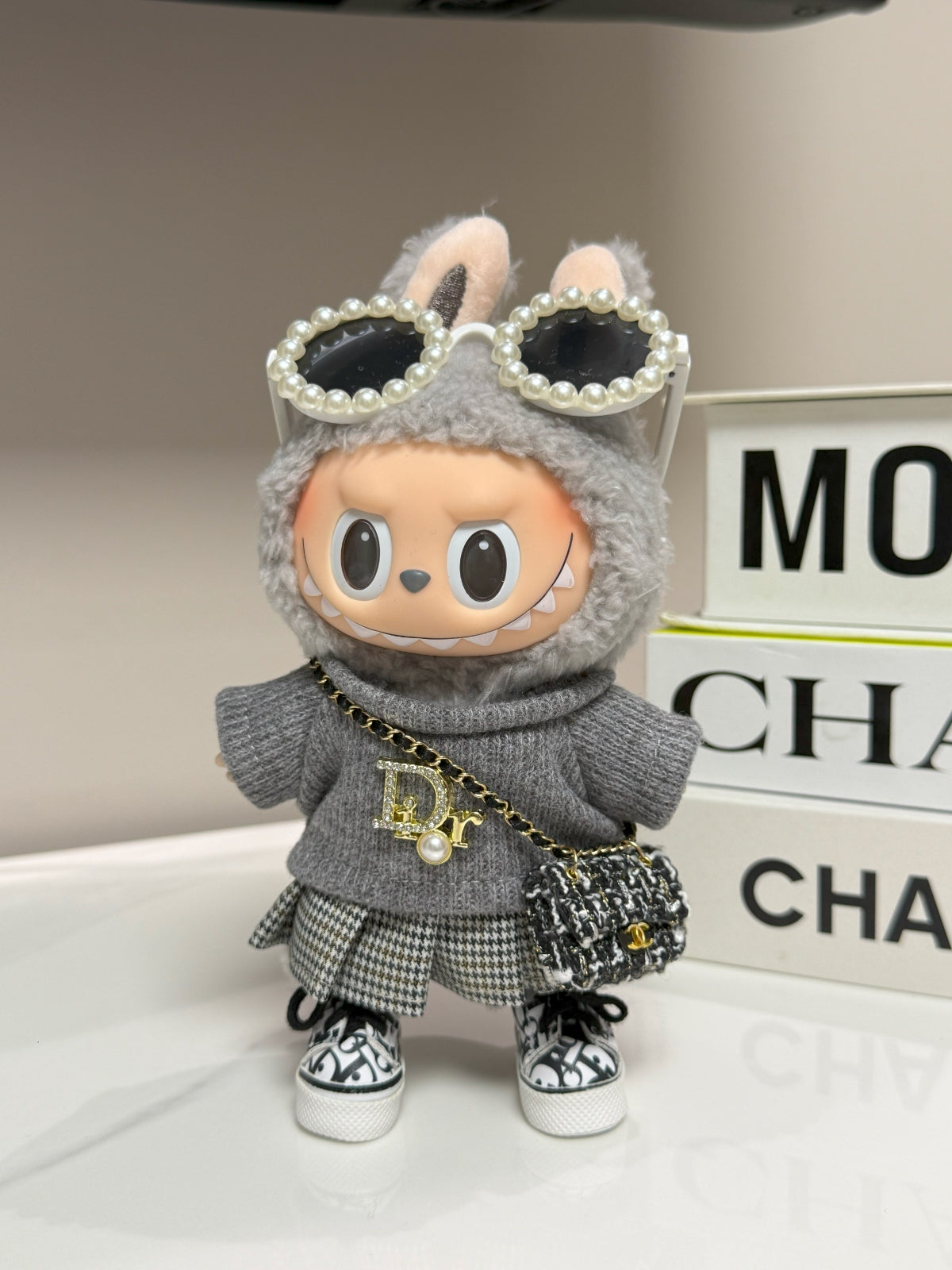 LABUBU Clothes Dior Gray Preppy-Style Sweater Set